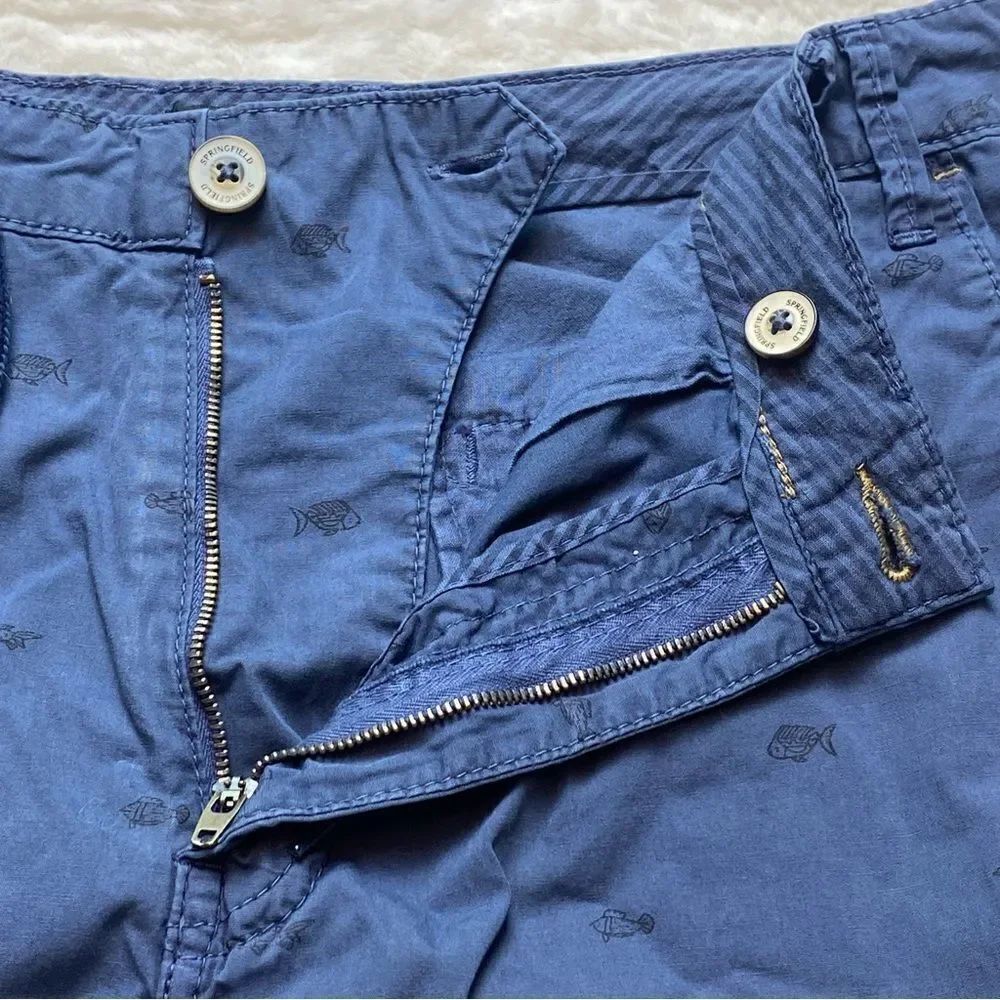 Springfield Blue Fish Print Shorts Size 32 - Picture 4 of 10